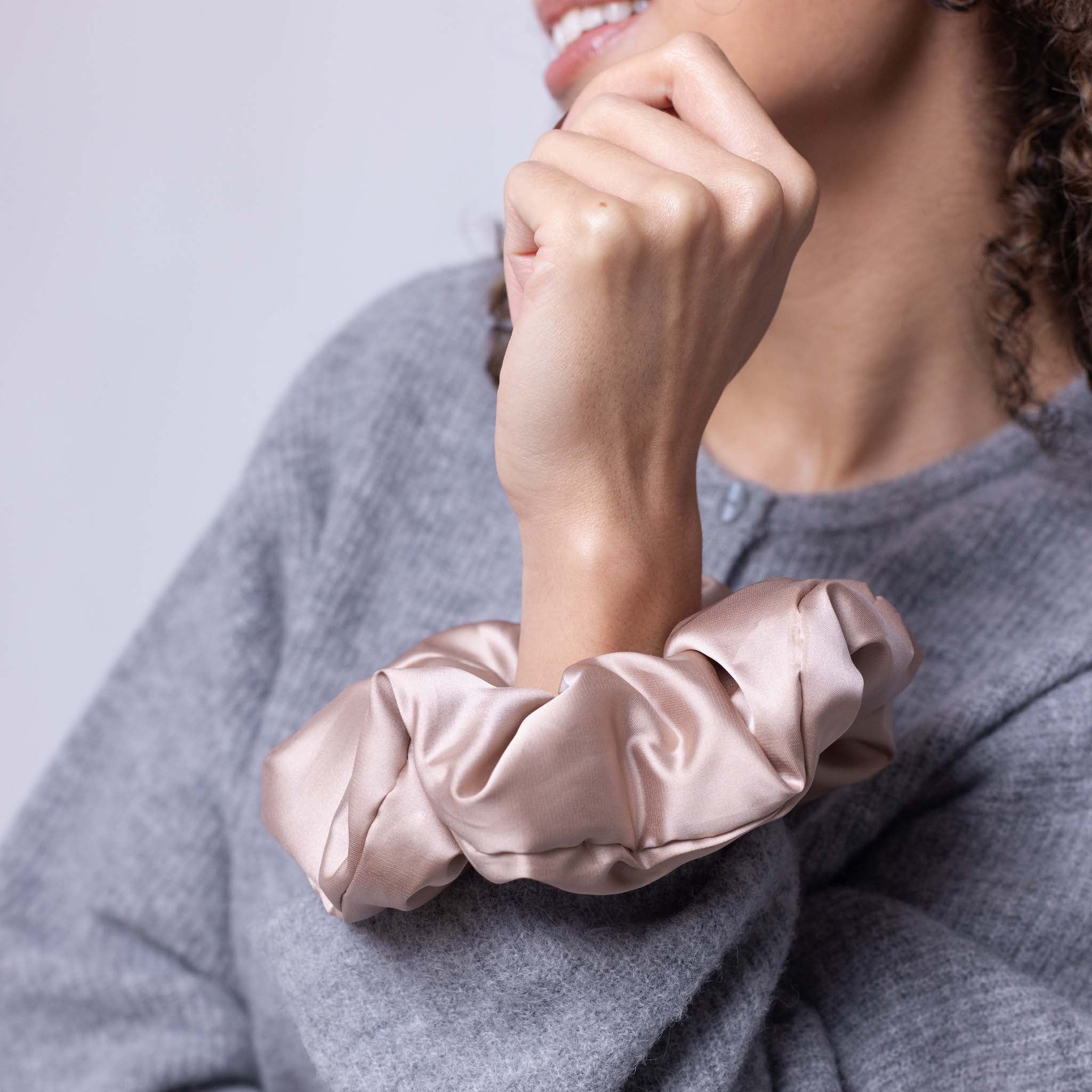 Only Curls Satin Pillow Scrunchies - Black and Bronze Twin Pack - Image 11